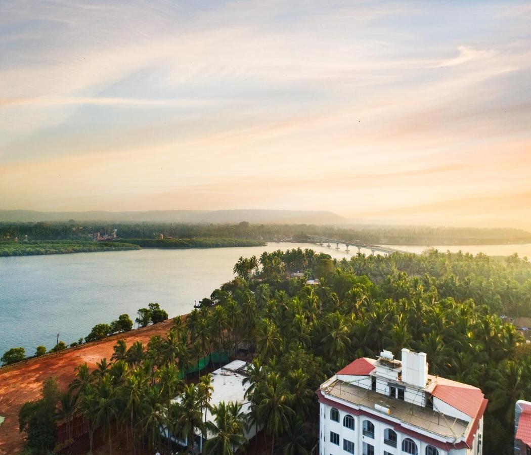 Span Suites & Villa มอร์จิม ภายนอก รูปภาพ